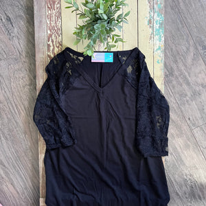 Adalyn Lace 3/4 Sleeve Shirt | Black